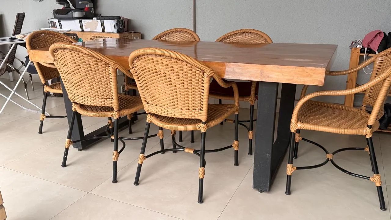 Mesa Estilo industrial com 6 poltronas  - Foto 4