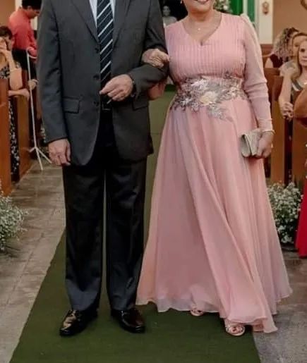 Vestido longo rosa para festas e eventos - Foto 4