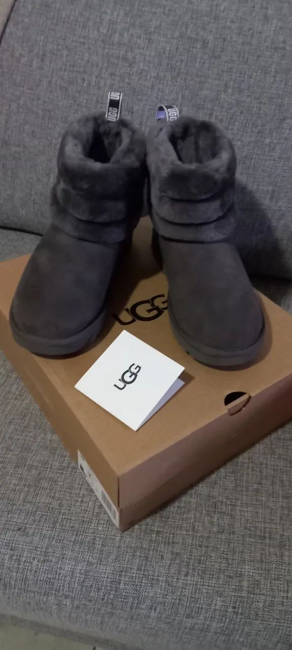BOTA UGG CINZA - Foto 5
