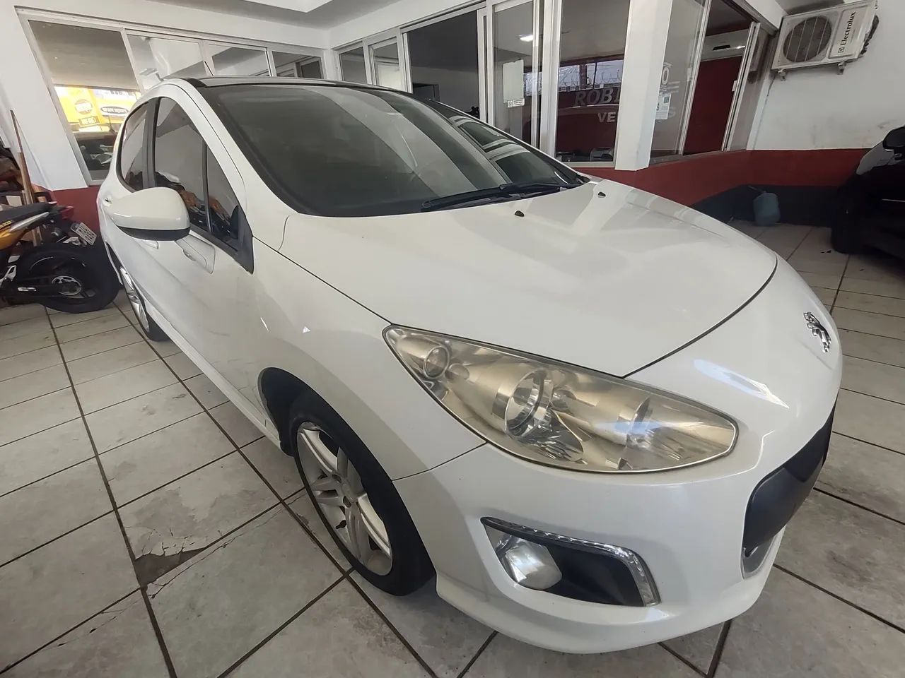 Peugeot 308 308 Feline 2.0 Flex 16V 5p Aut. 2013