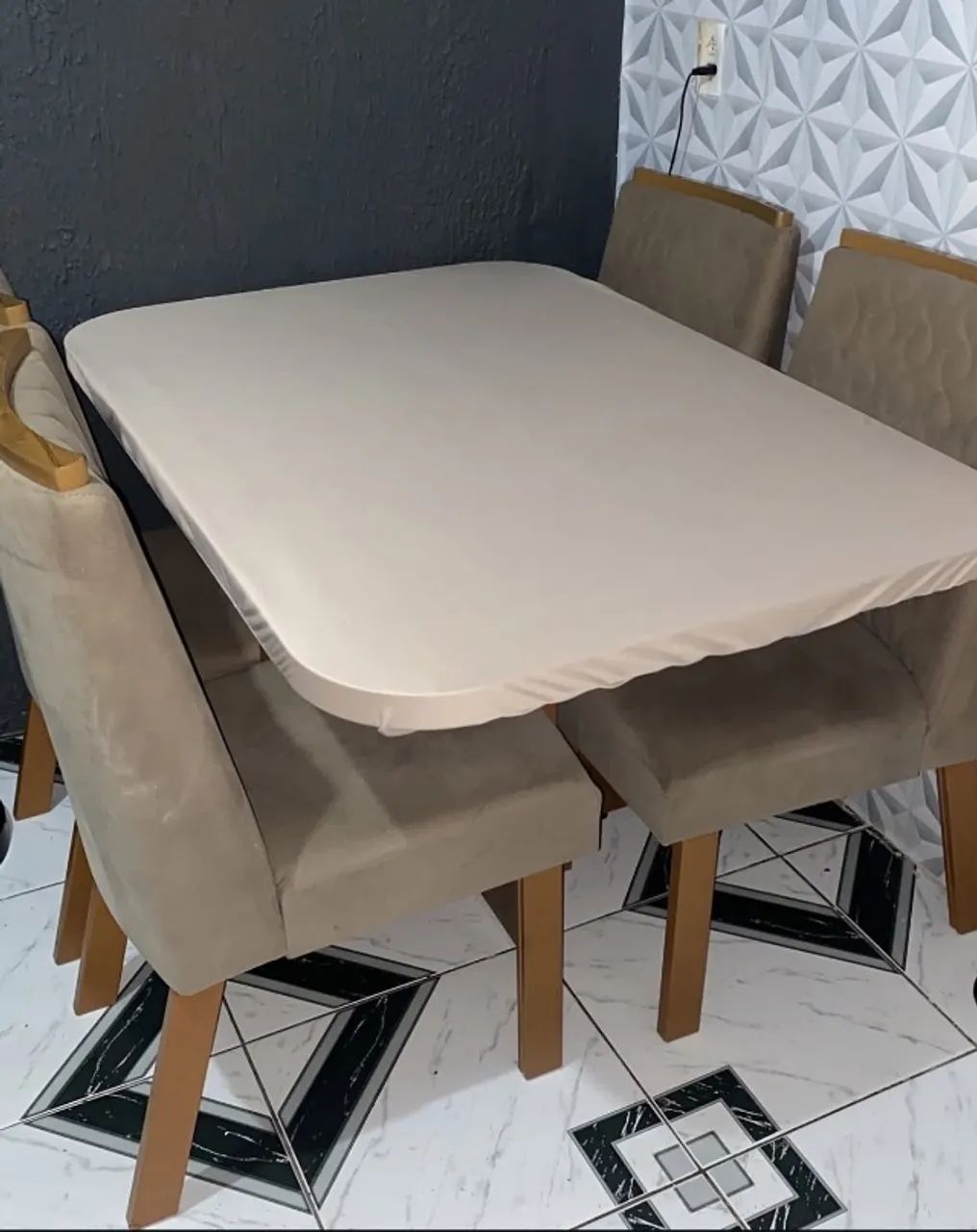 Dining Table65171912368769120