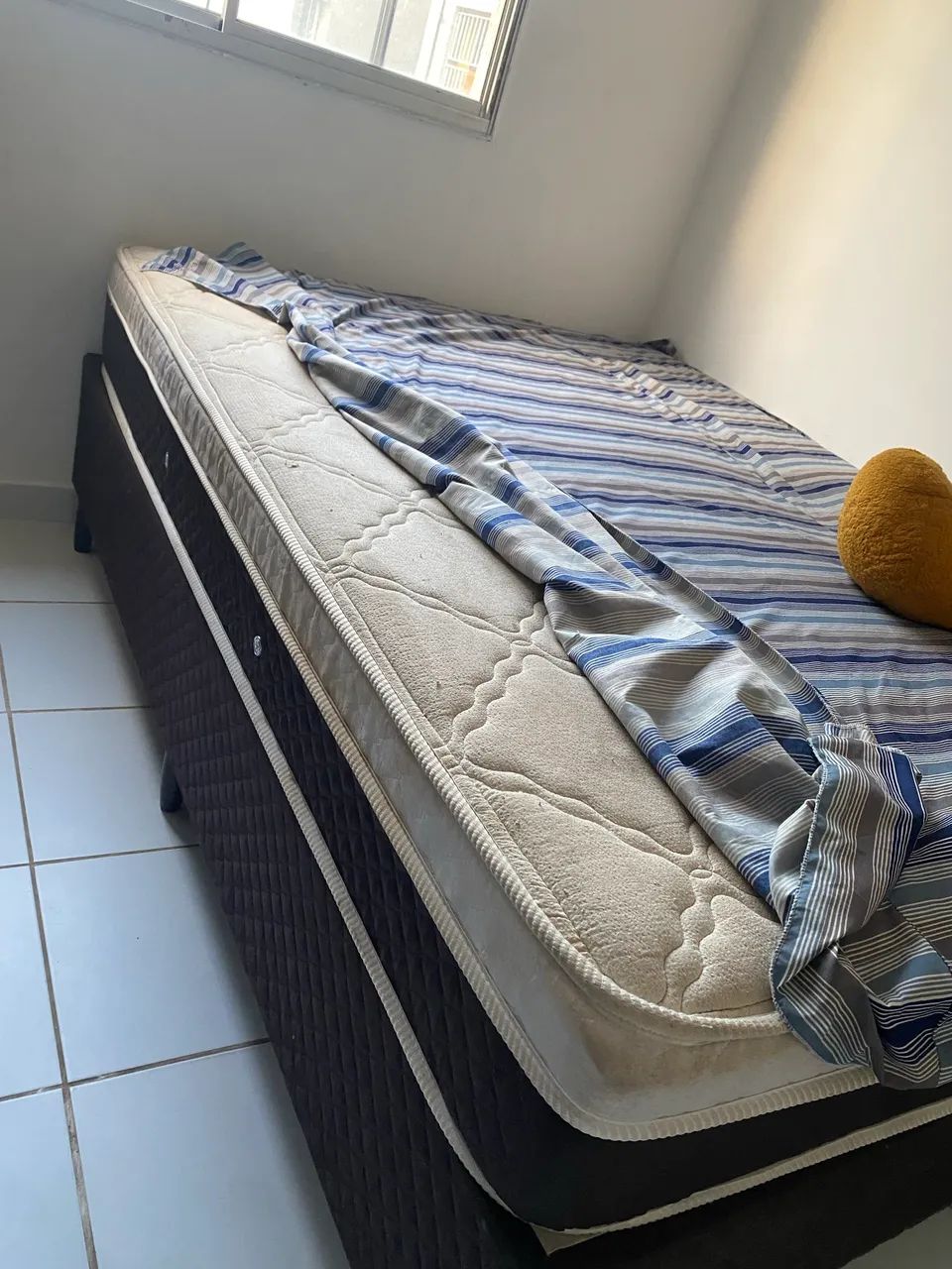 Vendo cama em ótimo estado  - Foto 2