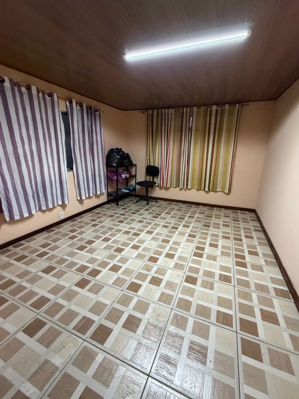 CASARÃO 5 QUARTOS PODENDO SER COMERCIAL  - Foto 3
