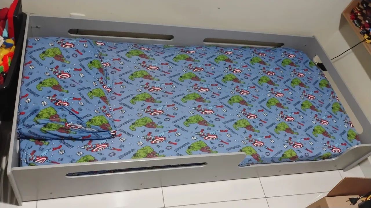 Vendo Cama Montessoriana de Solteiro 