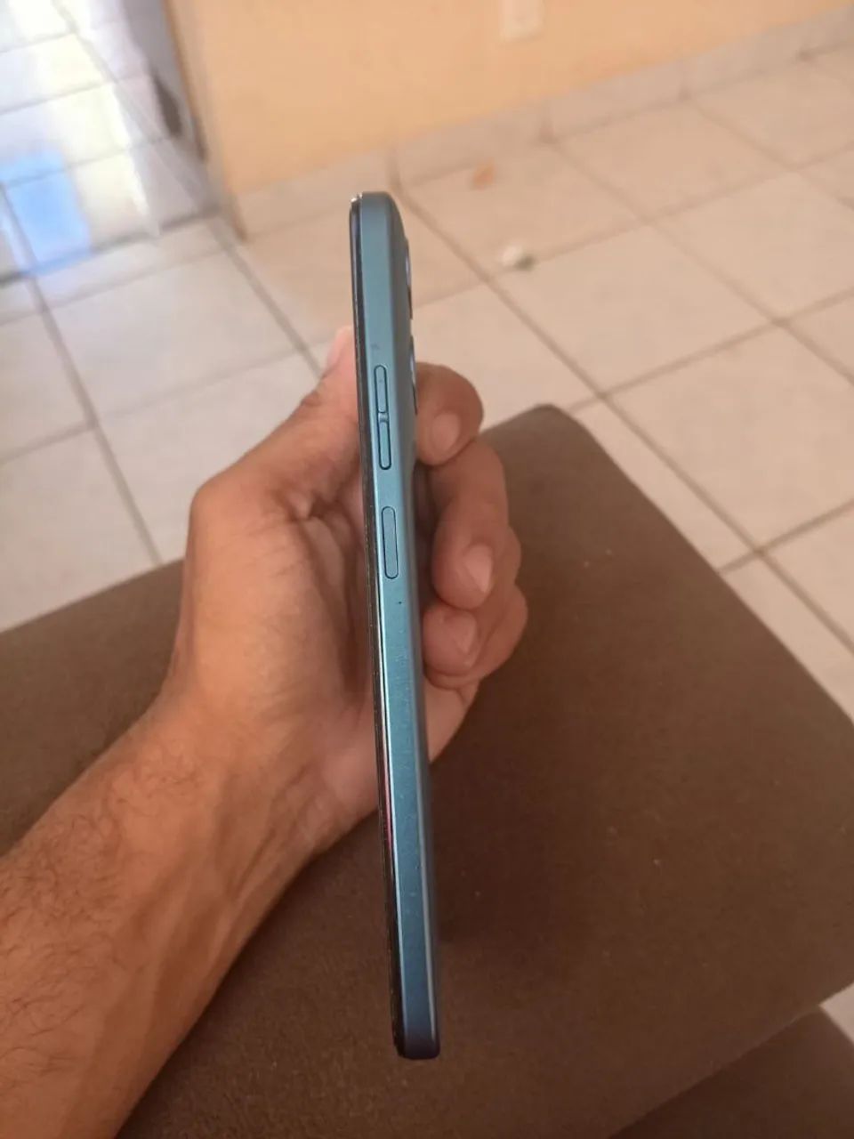 Vende se celular com 3 meses de usado