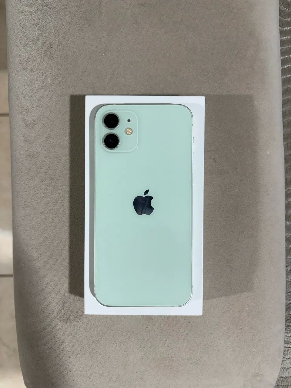 iPhone 12 