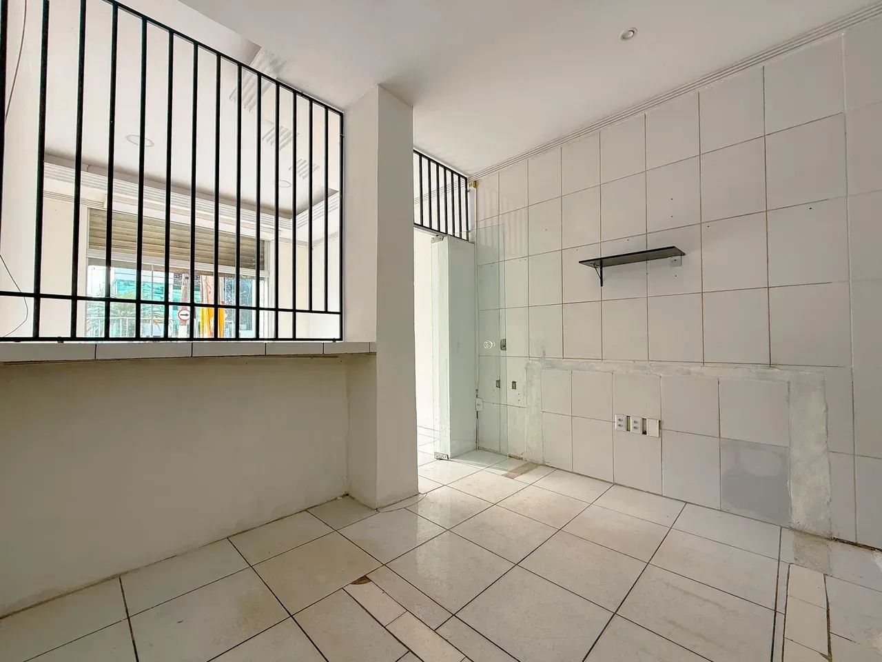 Ponto Comercial para Venda  Edifício Tiradentes - Piso Terreo - Foto 2