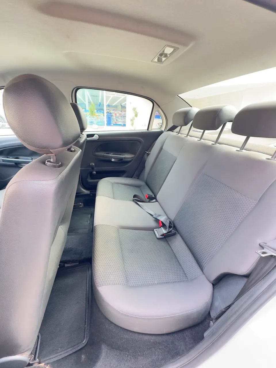 Volkswagen Voyage 1.6 MSI Flex 8V 4P 2019 - Foto 8