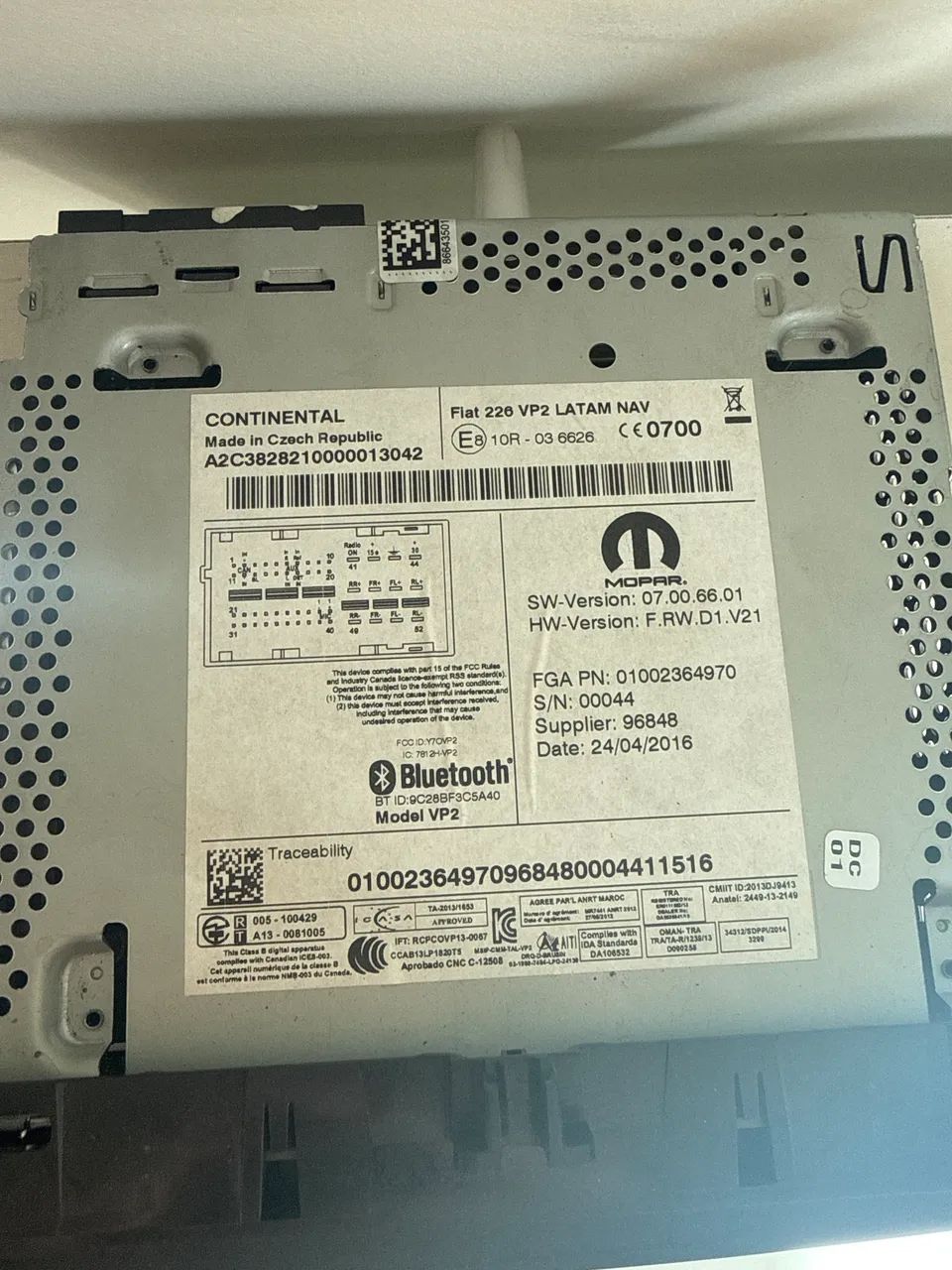 Multimídia Fiat Toro Original com moldura - Foto 4