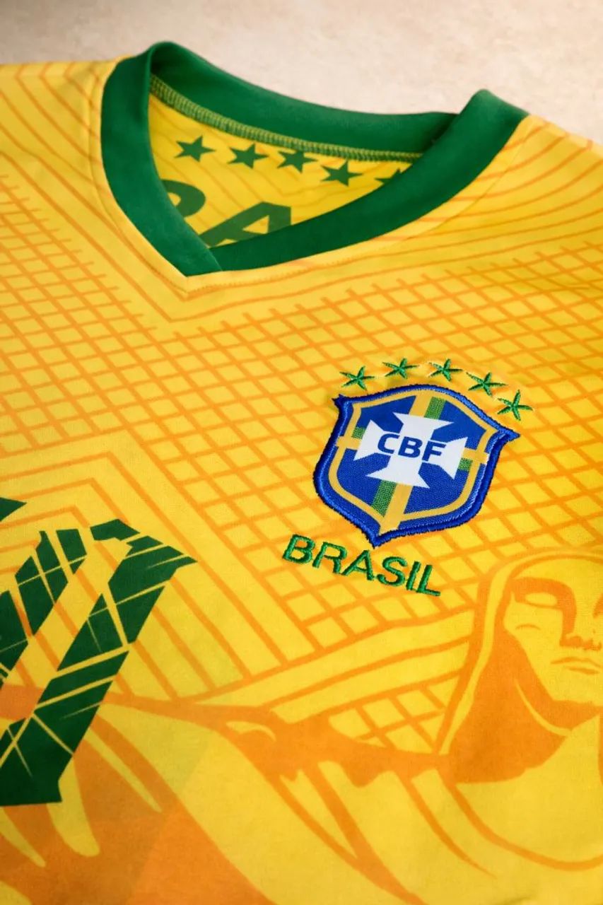 Camisa da Seleção Brasileira Oficial (Versão Limitada Licenciada do Brasil)
