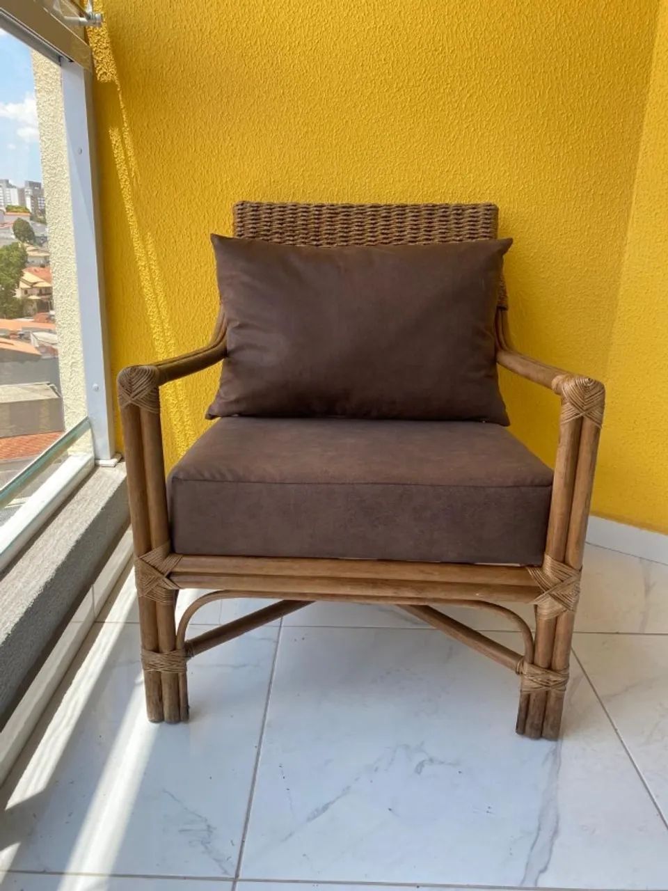 Poltrona de junco, fibra natural, assento almofada fixo e almofada de encosto. - Foto 2