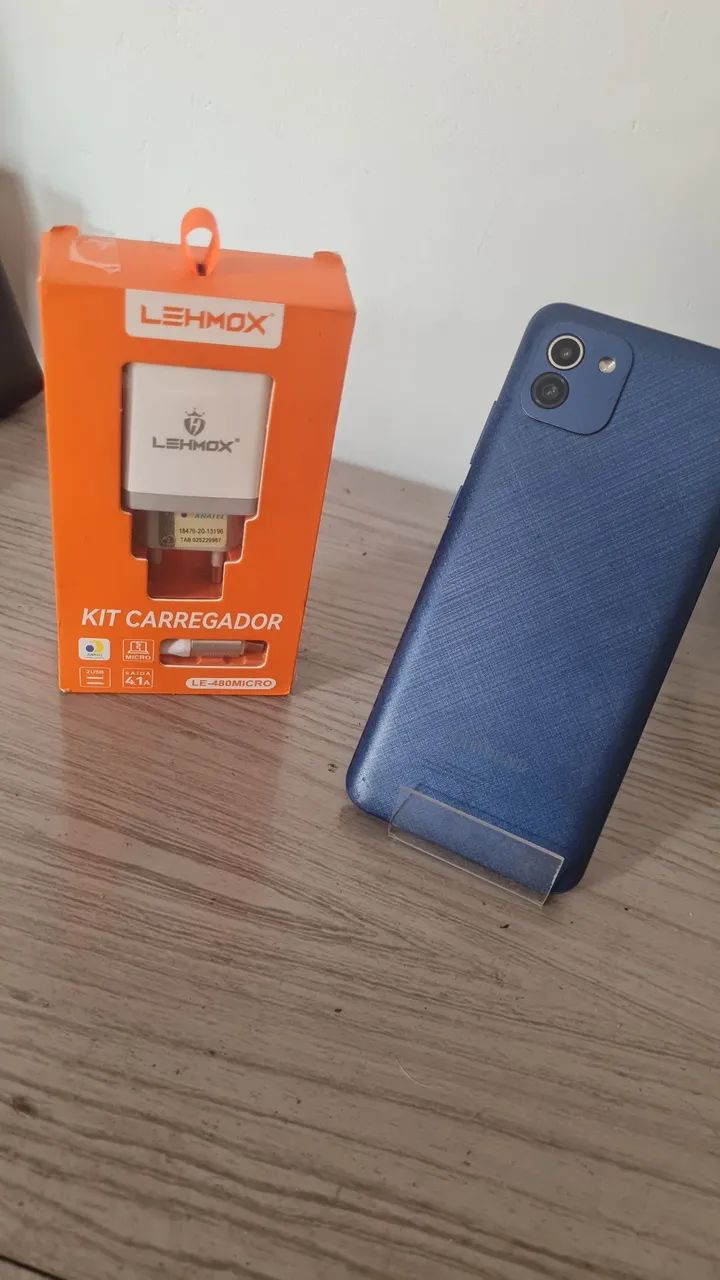 Samsung a03 //  64gigas 