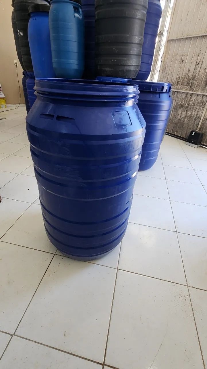 Bombonas plásticas de 200 litros para estocar diversos produtos! - Foto 2
