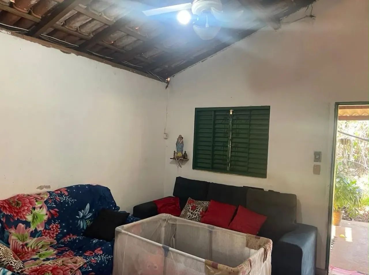 Casa simples com 3 quartos sala banheiro social área de serviço - Foto 4