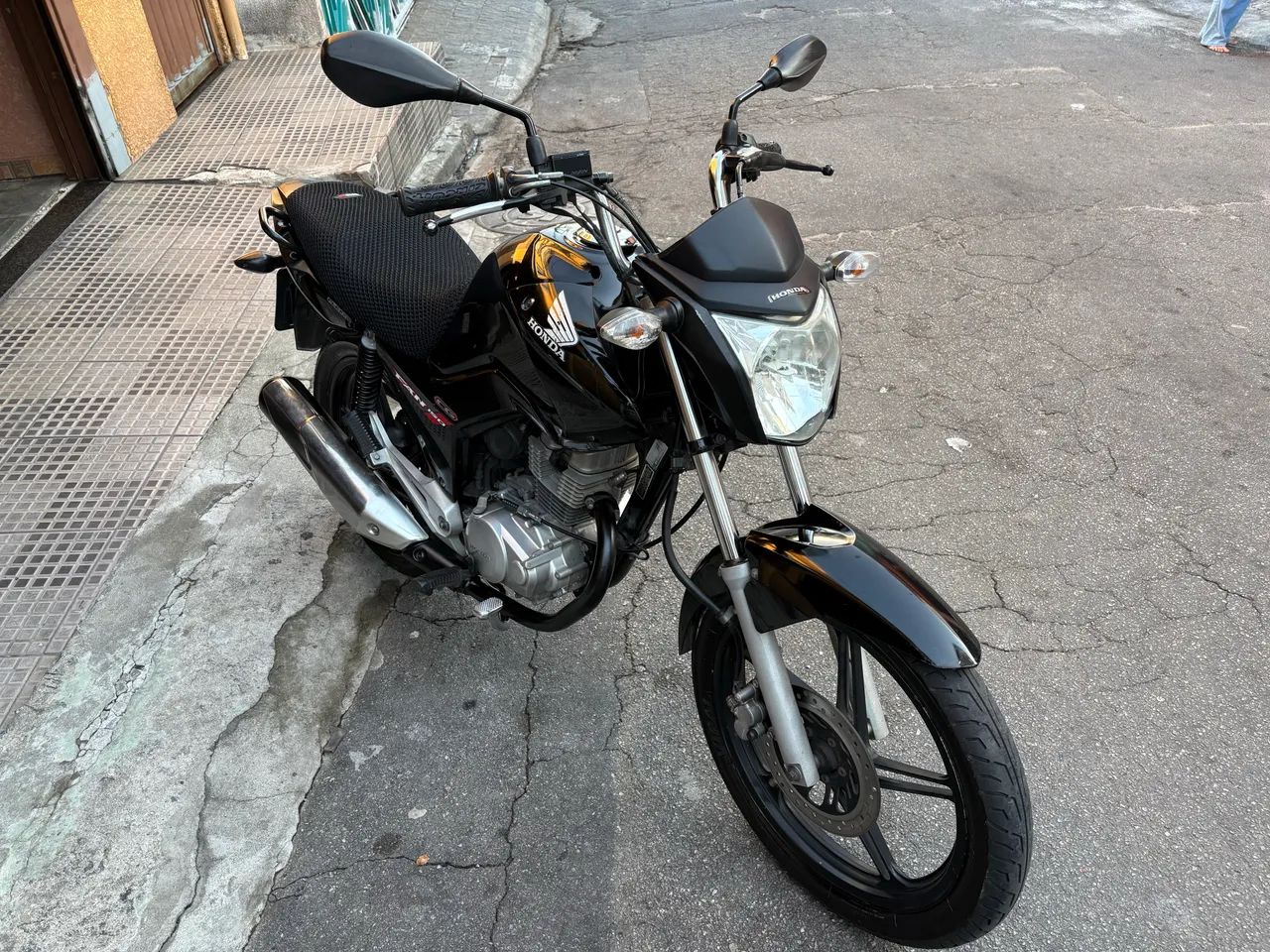 Fan 150 2014  - Foto 2