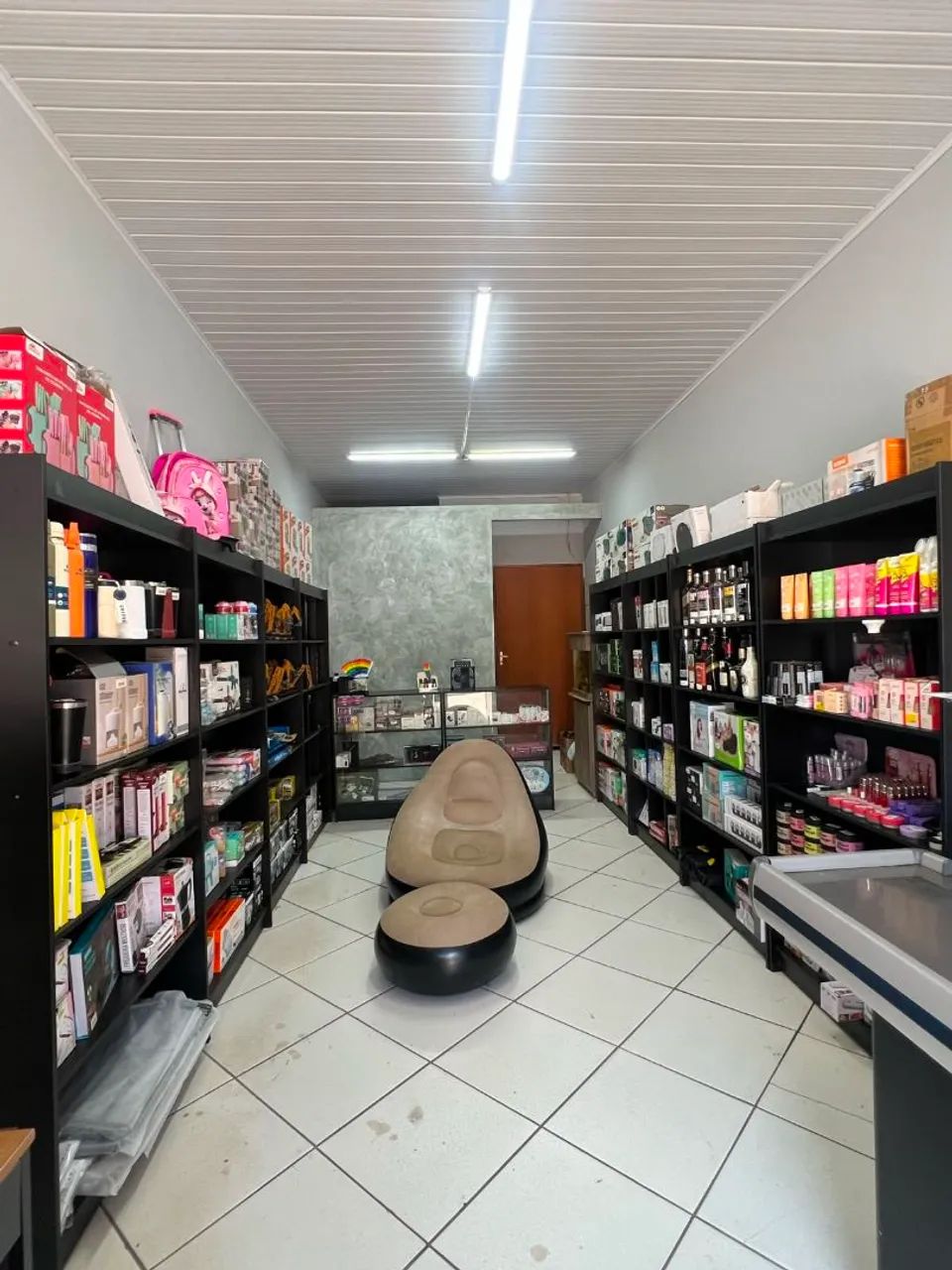 LOJA COMPLETA À VENDA
