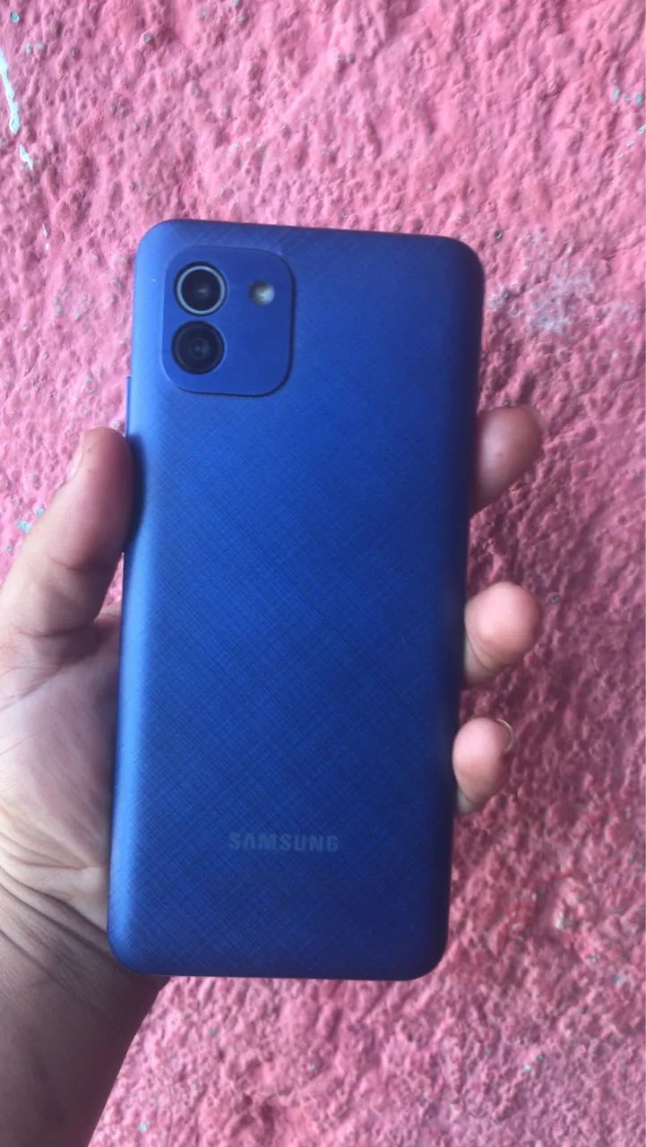 Vende-se celular A03 normal 