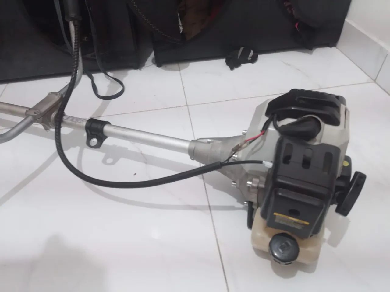 Vendo roçadeira 2 T - Foto 5