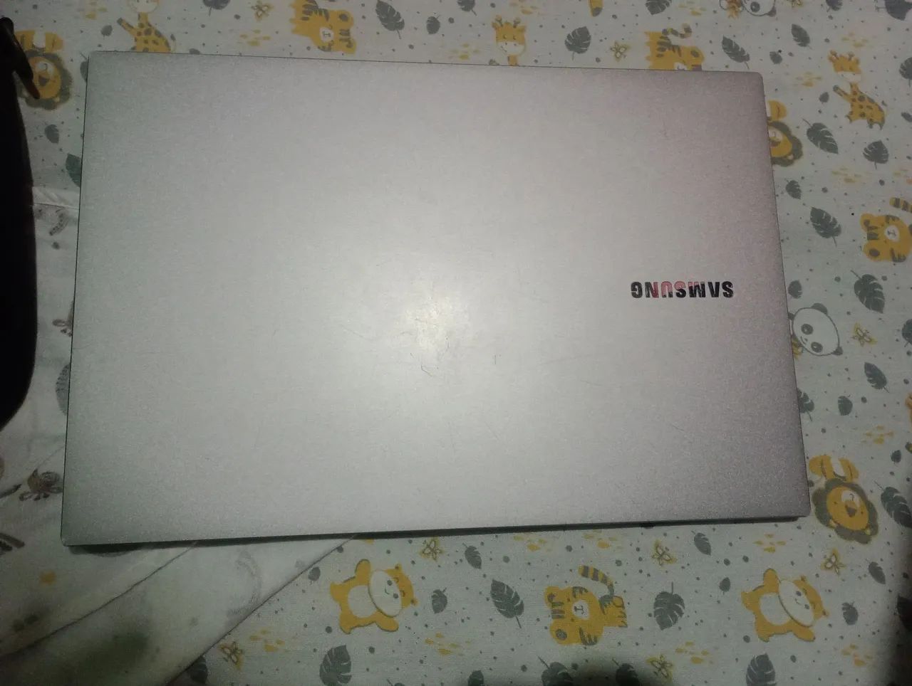 Vendo notebook Samsung E30 I3 de 10geracao  - Foto 4