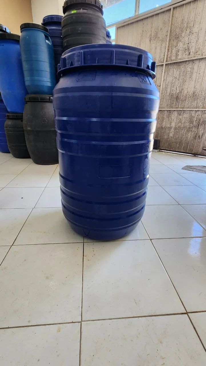 Bombonas plásticas de 200 litros para estocar diversos produtos! - Foto 4