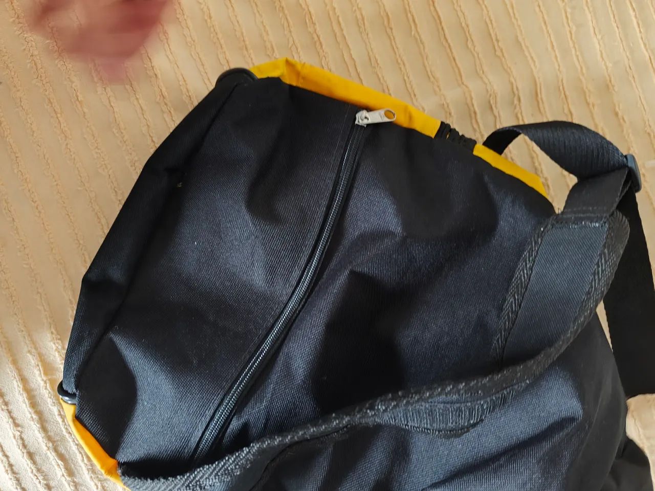 Mochila transversal nova última peça  - Foto 2