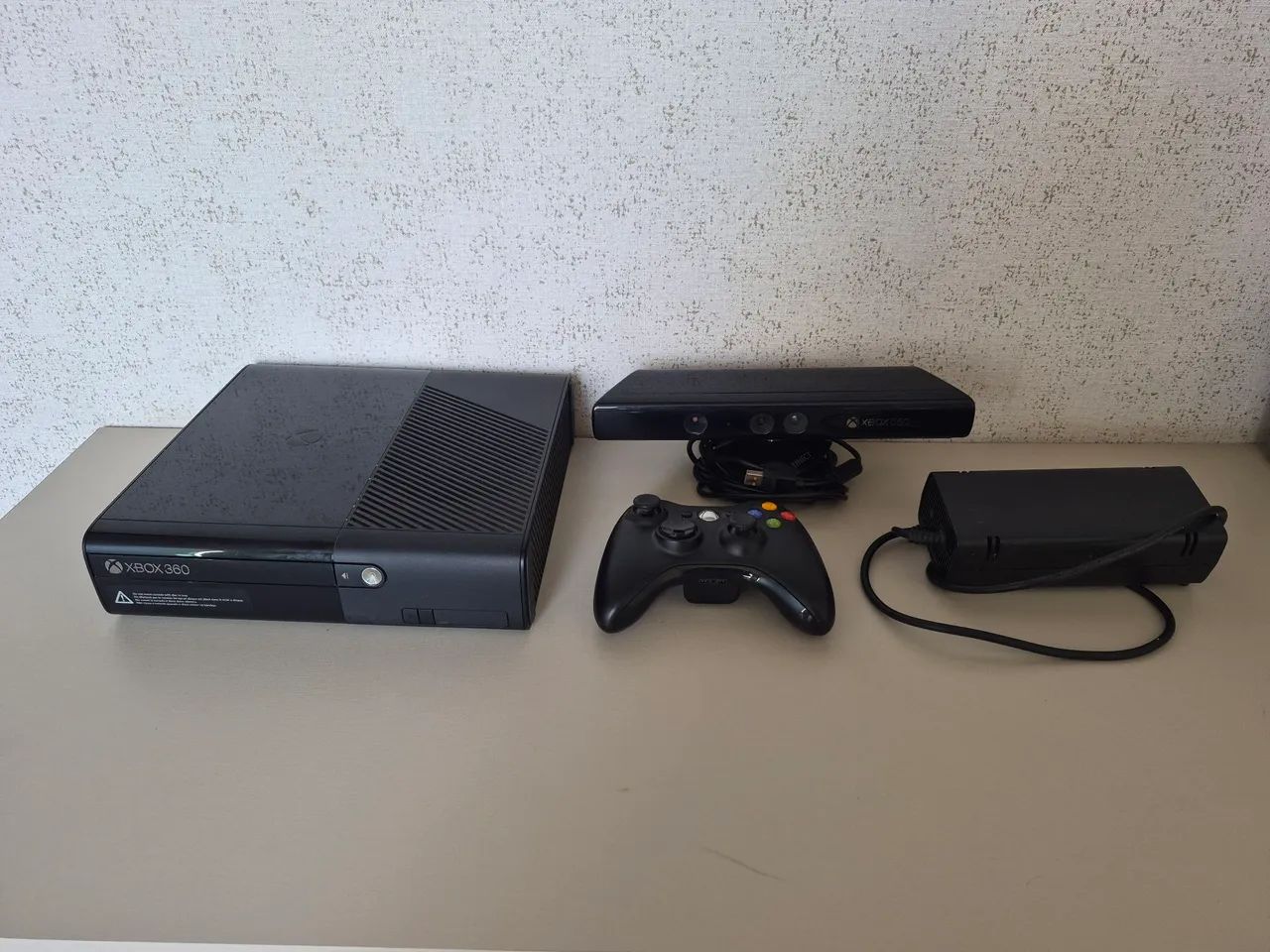 X box 360 + kinect + manete