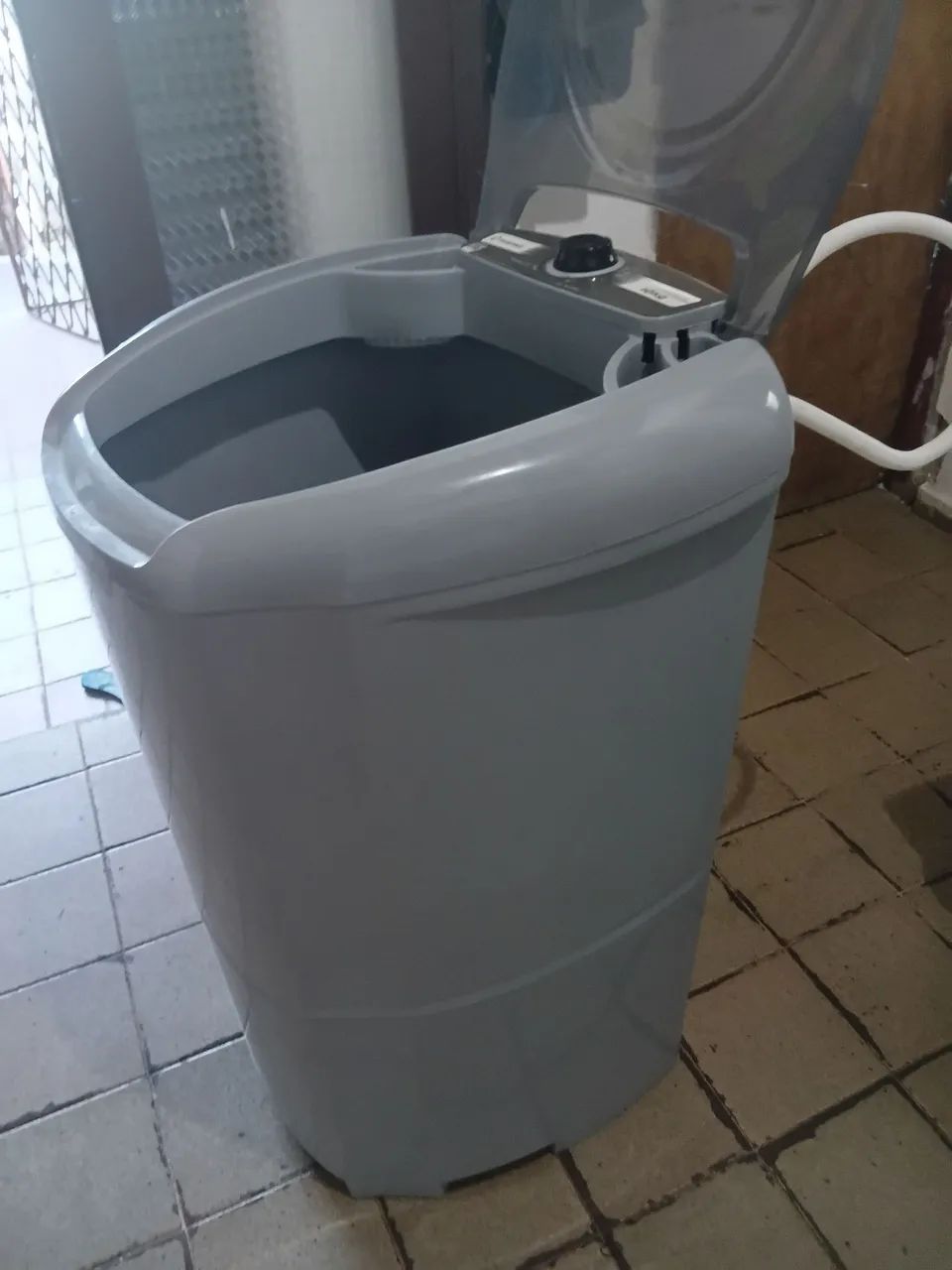 Tanquinho de lavar roupas  - Foto 2