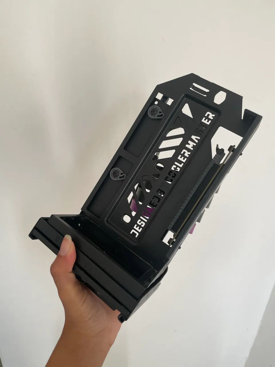 Suporte para Placa de Vídeo Vertical Cooler Master V3 - Foto 2