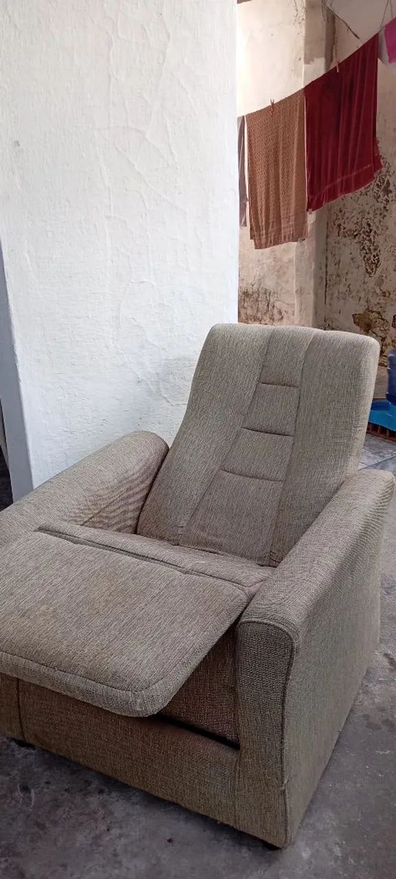 Vendo poltrona confortável semi nova  - Foto 2