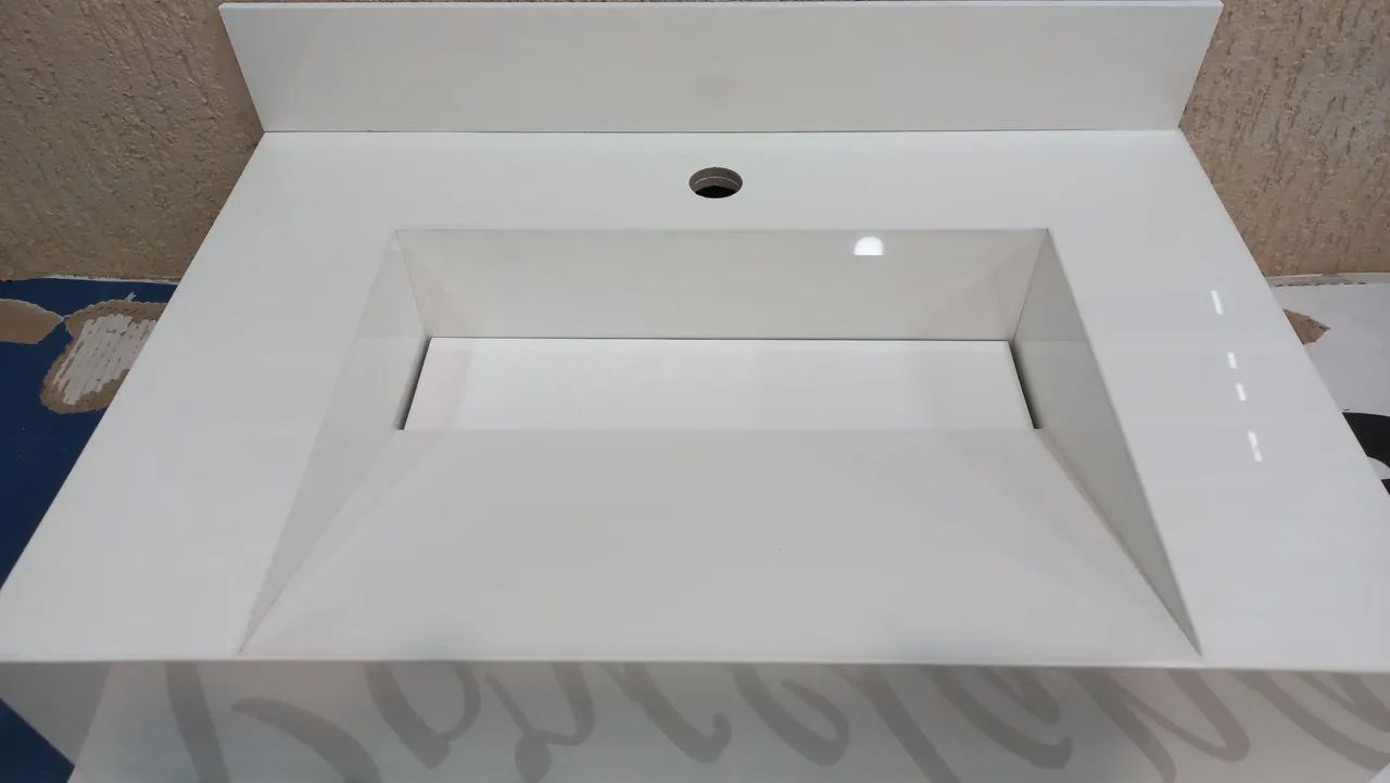 Pia bancada cuba esculpida em porcelanato para banheiro e lavabo 62x40 - Foto 4