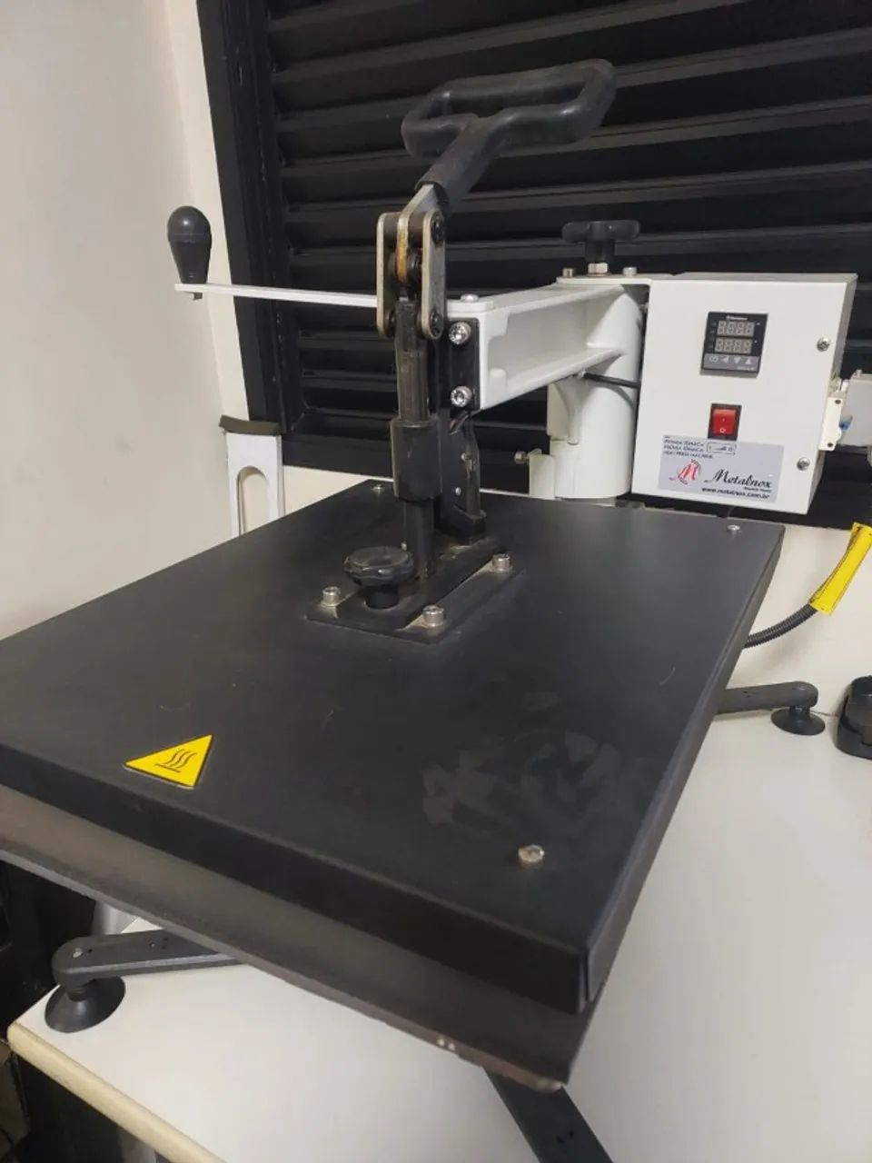 Prensa Térmica Sublimação Camiseta A3 40 x 50cm Metalnox ELI 600 127V - Foto 3