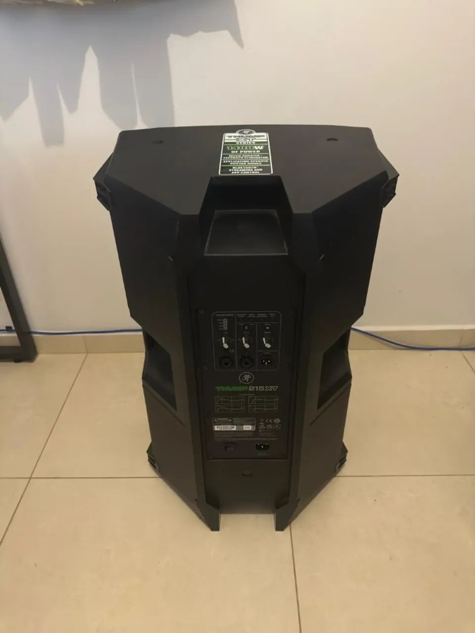 Caixa acústica amplificada de 15 polegadas Mackie Thump 215XT e 1400 W - Foto 3