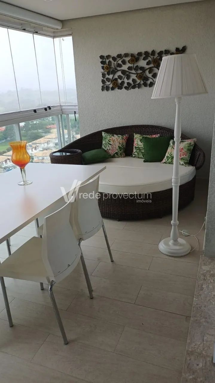 Apartamento mobiliado com 3 suítes para locação