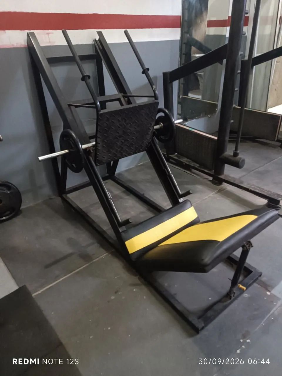 Aparelho de musculação 