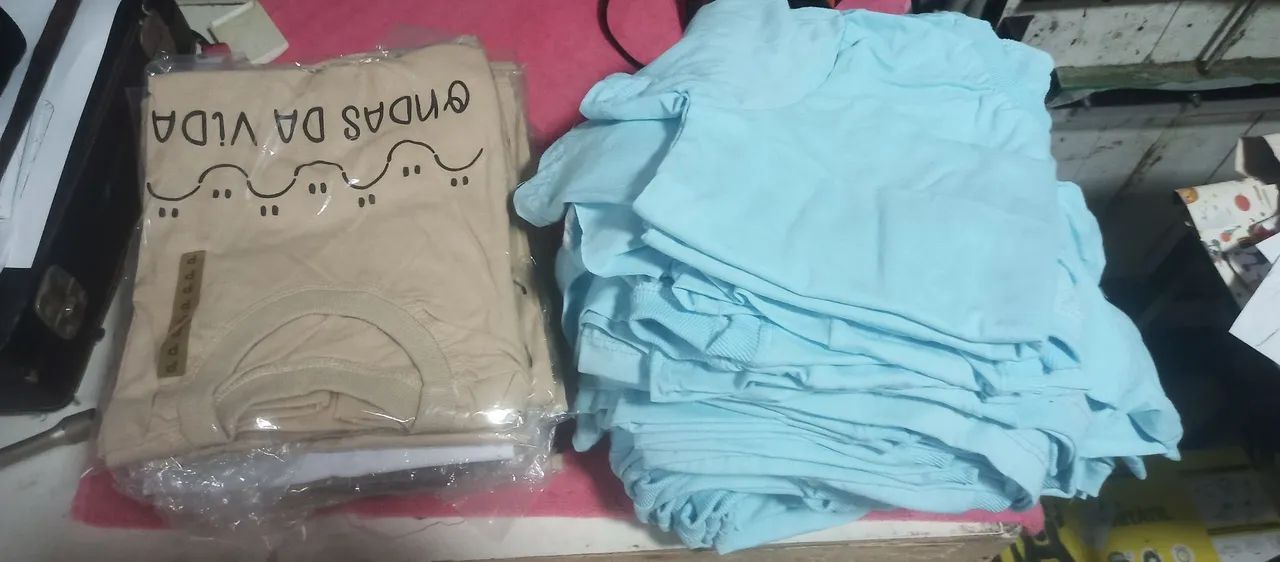 Lote de blusas - Foto 2
