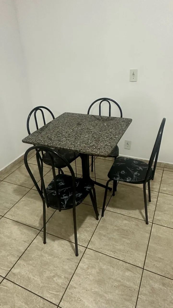 Mesa mármore 4 cadeiras (retirar)  - Foto 4