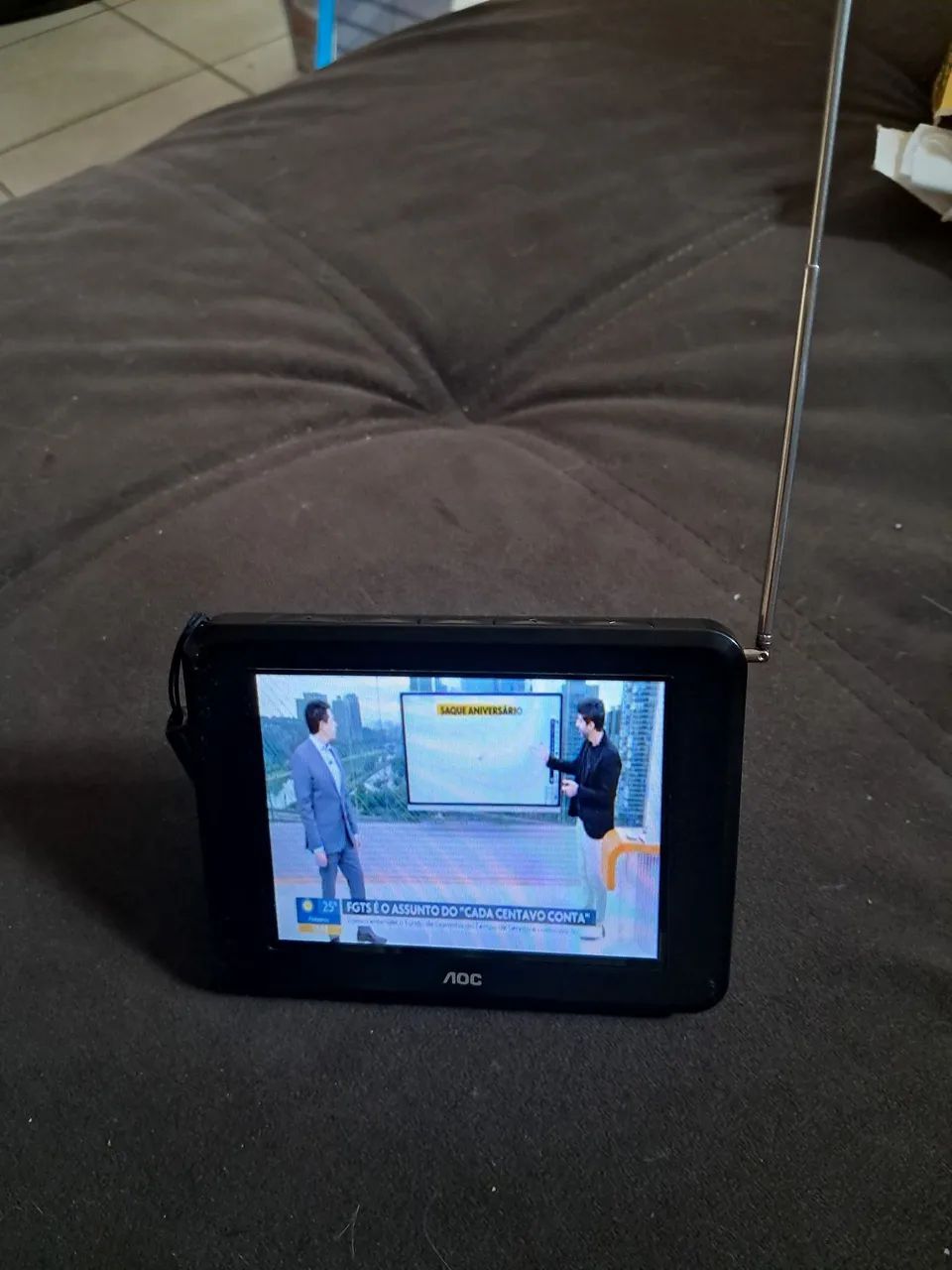 TV Aoc de bolso modelo TPD-100
