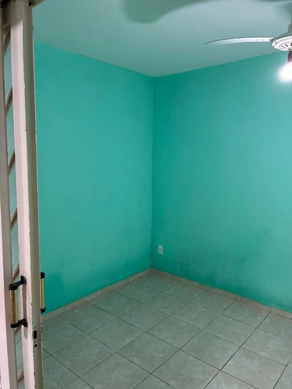 Casa 3 comodos Bairro Barcelona com garagem - Foto 2