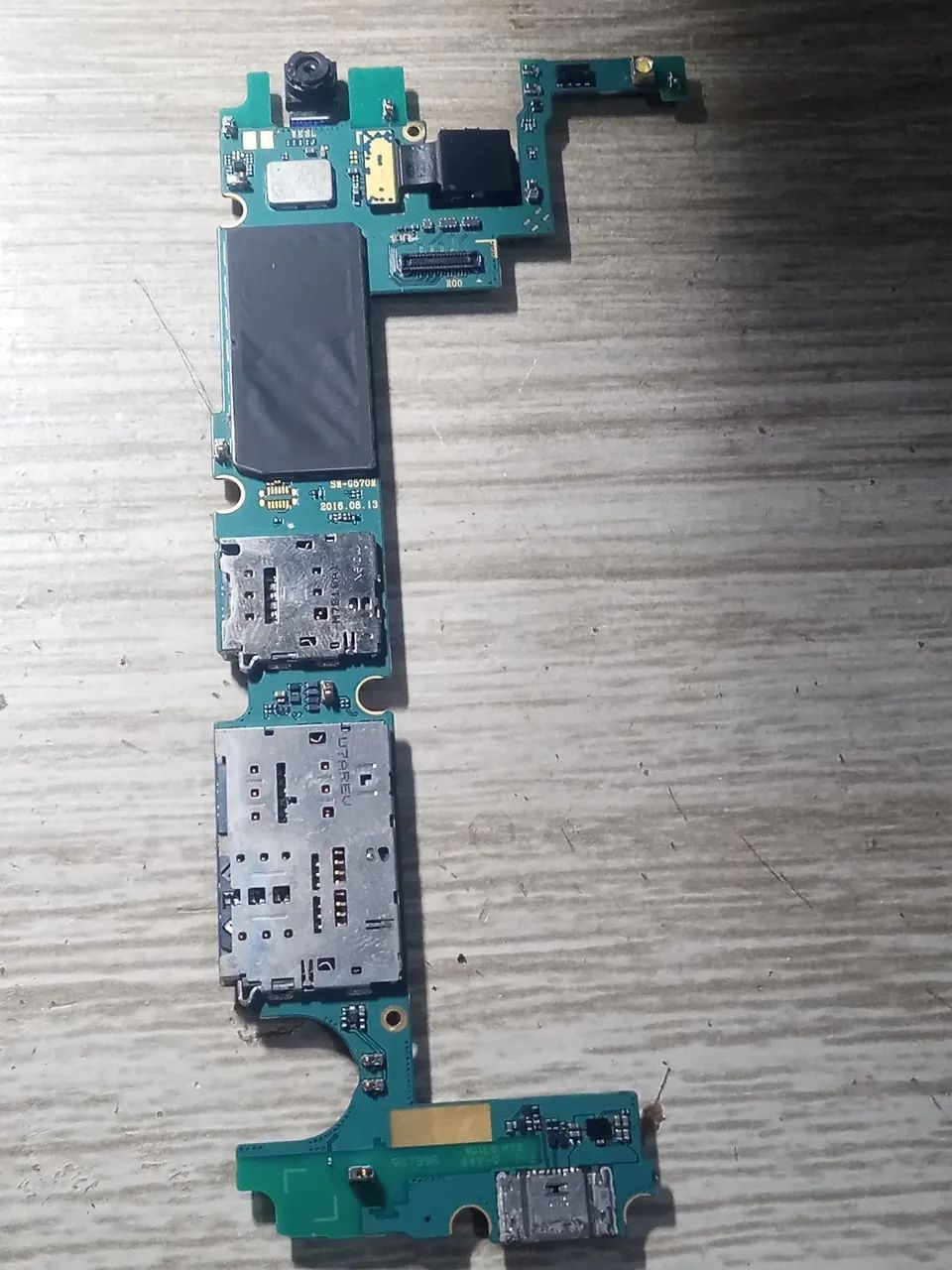 Placa mãe celular Samsung J5 prime funcionando normal de 32 GB  - Foto 4