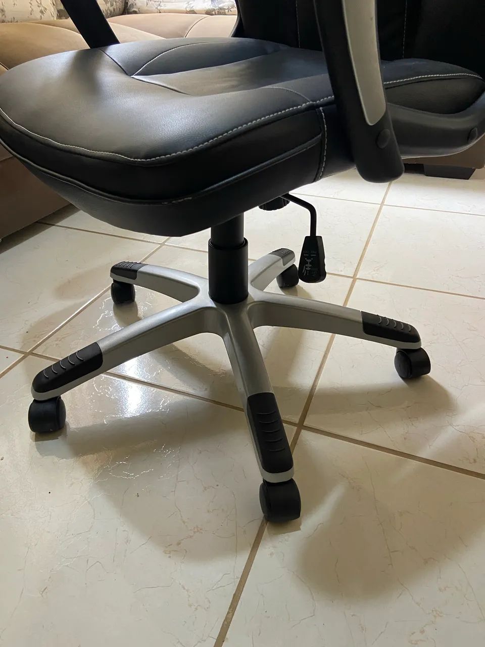 Cadeira gamer  - Foto 4