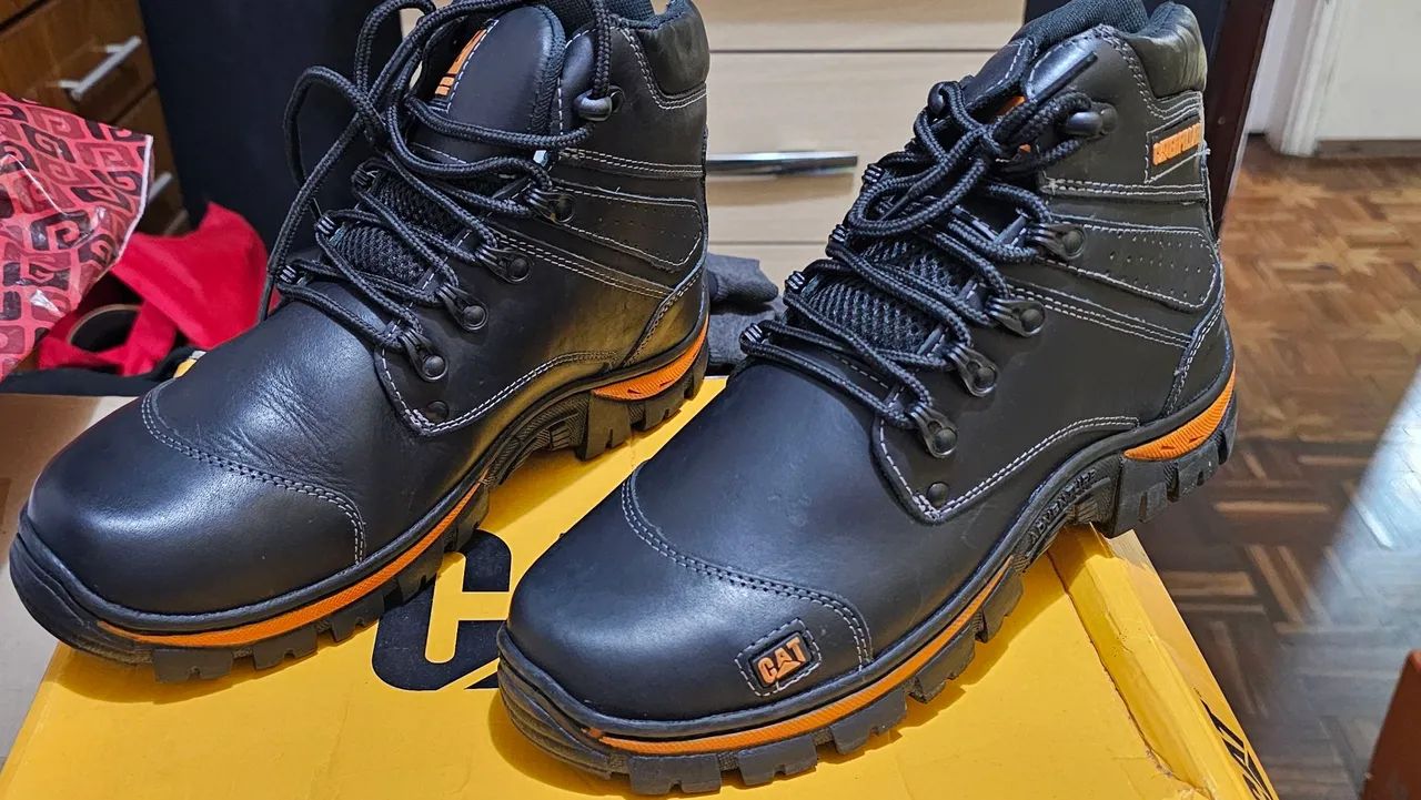Bota caterpillar - Foto 3