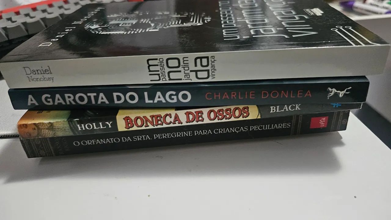 Conjunto de livros