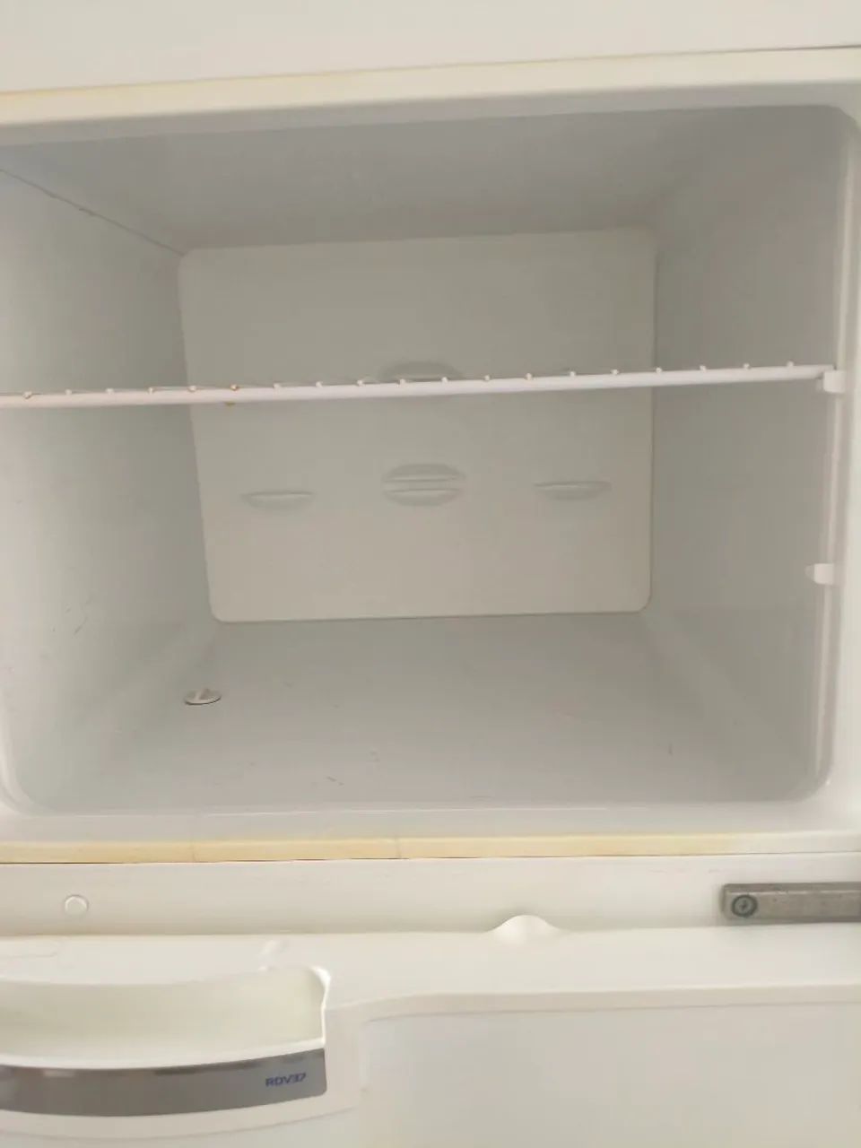 Doação Geladeira continental para arrumar! - Foto 5