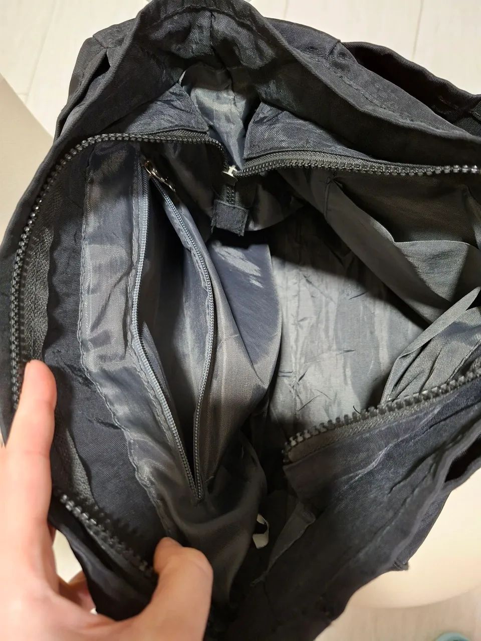 BOLSA PRETA ELEGANTE E VERSÁTIL - PERFEITA, PRÁTICA, LINDA, MATERIAL DE ALTA QUALIDADE  - Foto 5