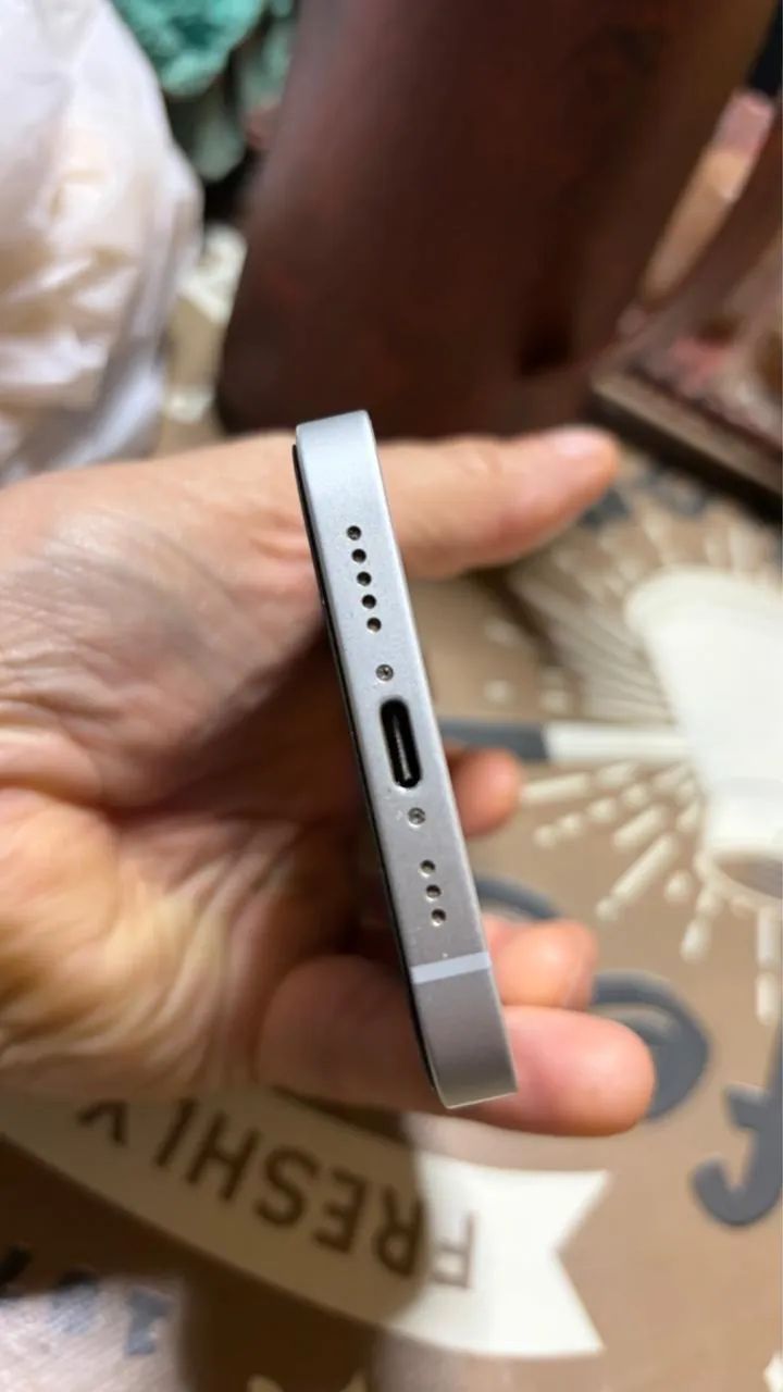 iPhone 16e 128G - Foto 5