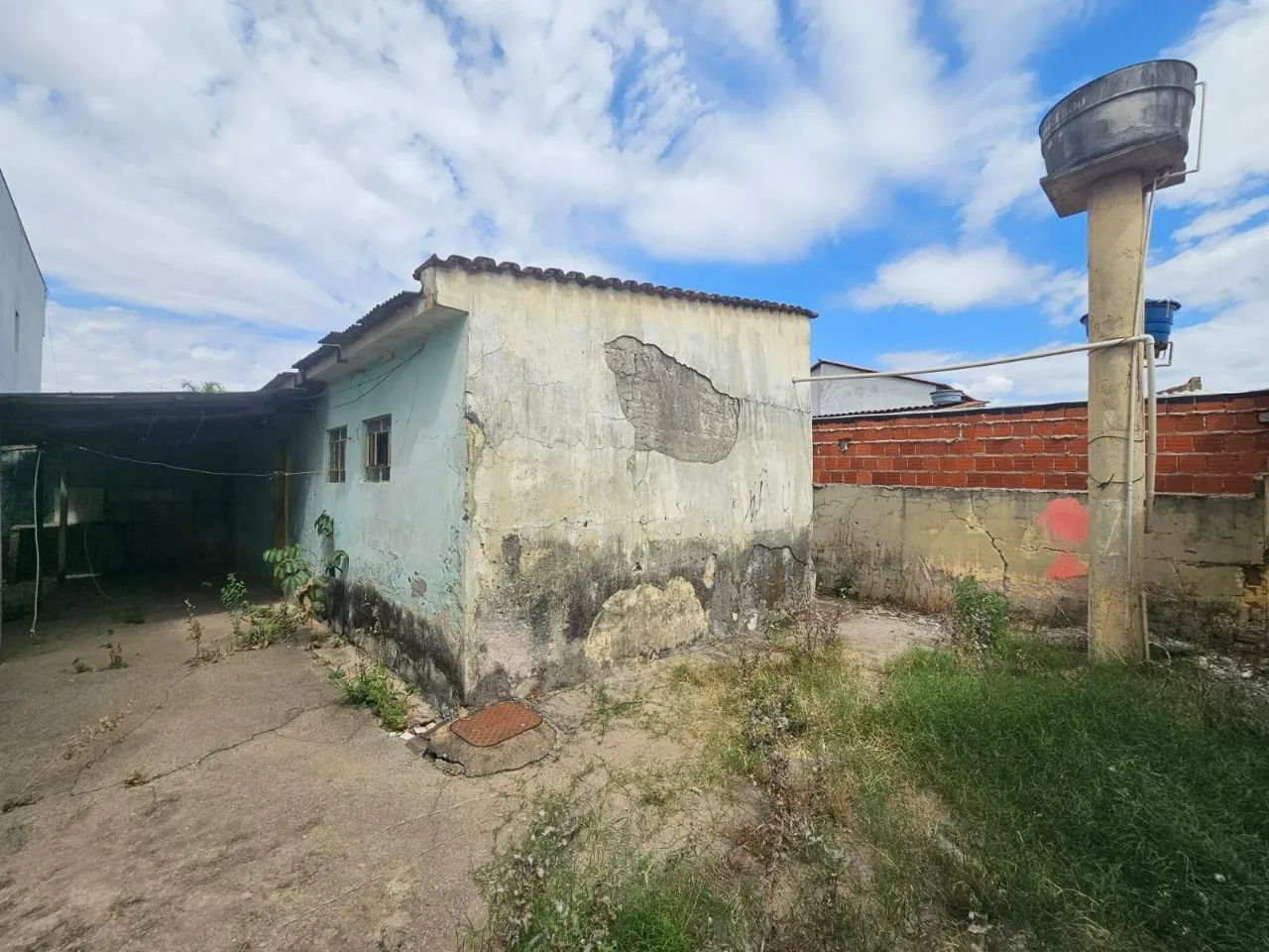 VENDO - CASA TÉRREA NA QNG 35 - LOTE 19