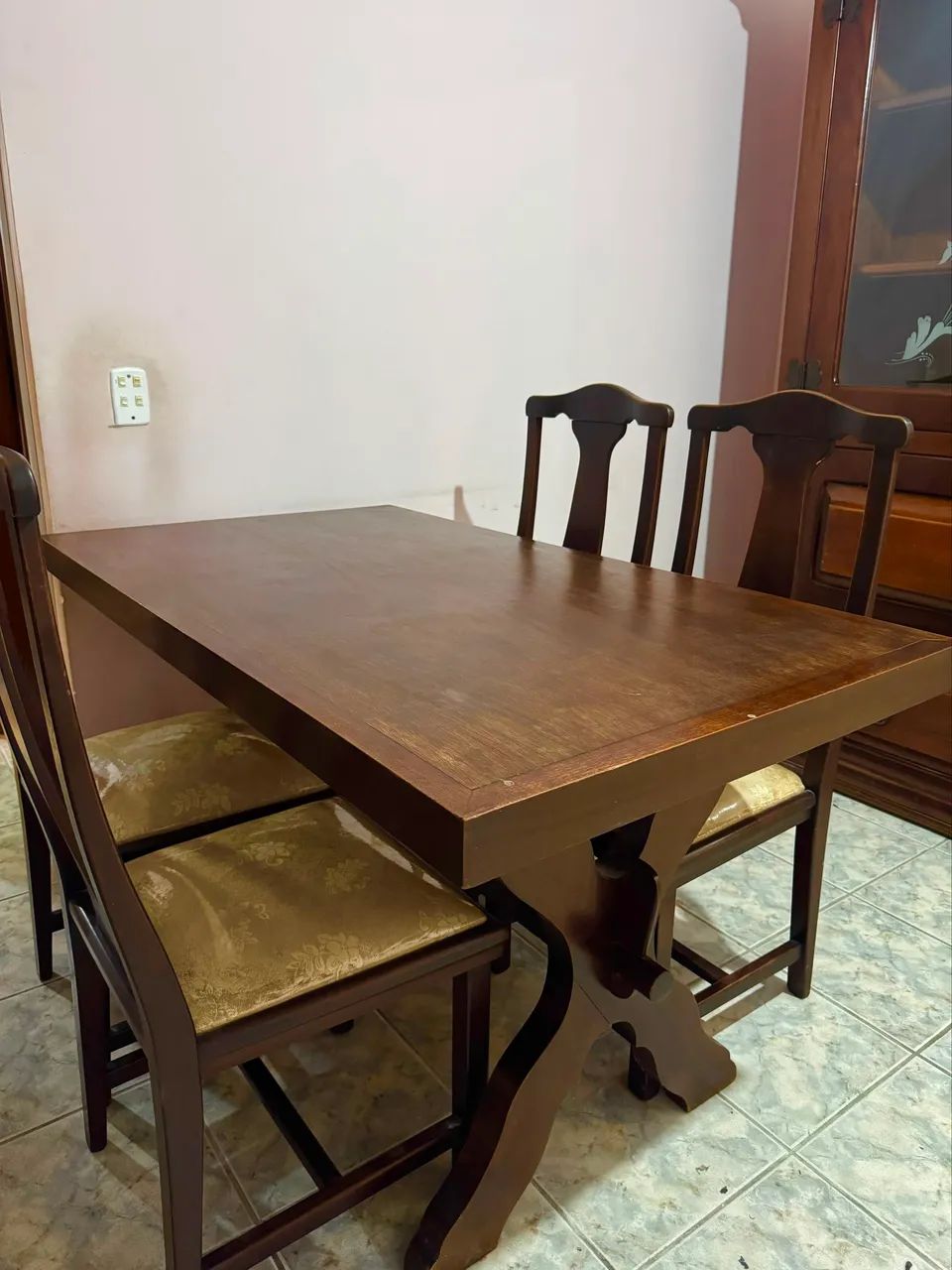 Mesa c/4 cadeiras Madeira Maciça  - Foto 2