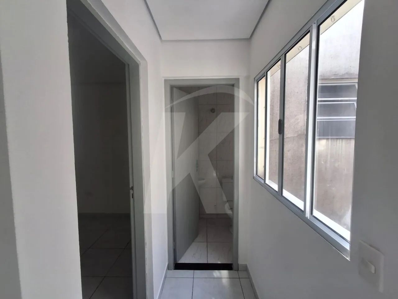 Apartamento com quarto, sala, cozinha, banheiro e área de serviço. - Foto 10