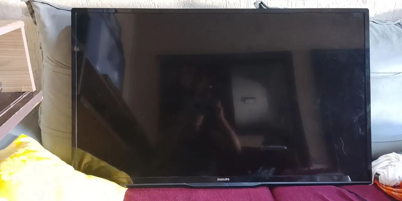 Vendo tv 42 polegadas Philips 