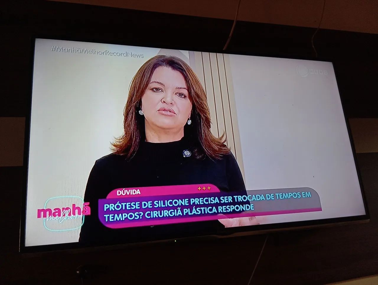 Vendo TV smart 42 polegadas - Foto 4